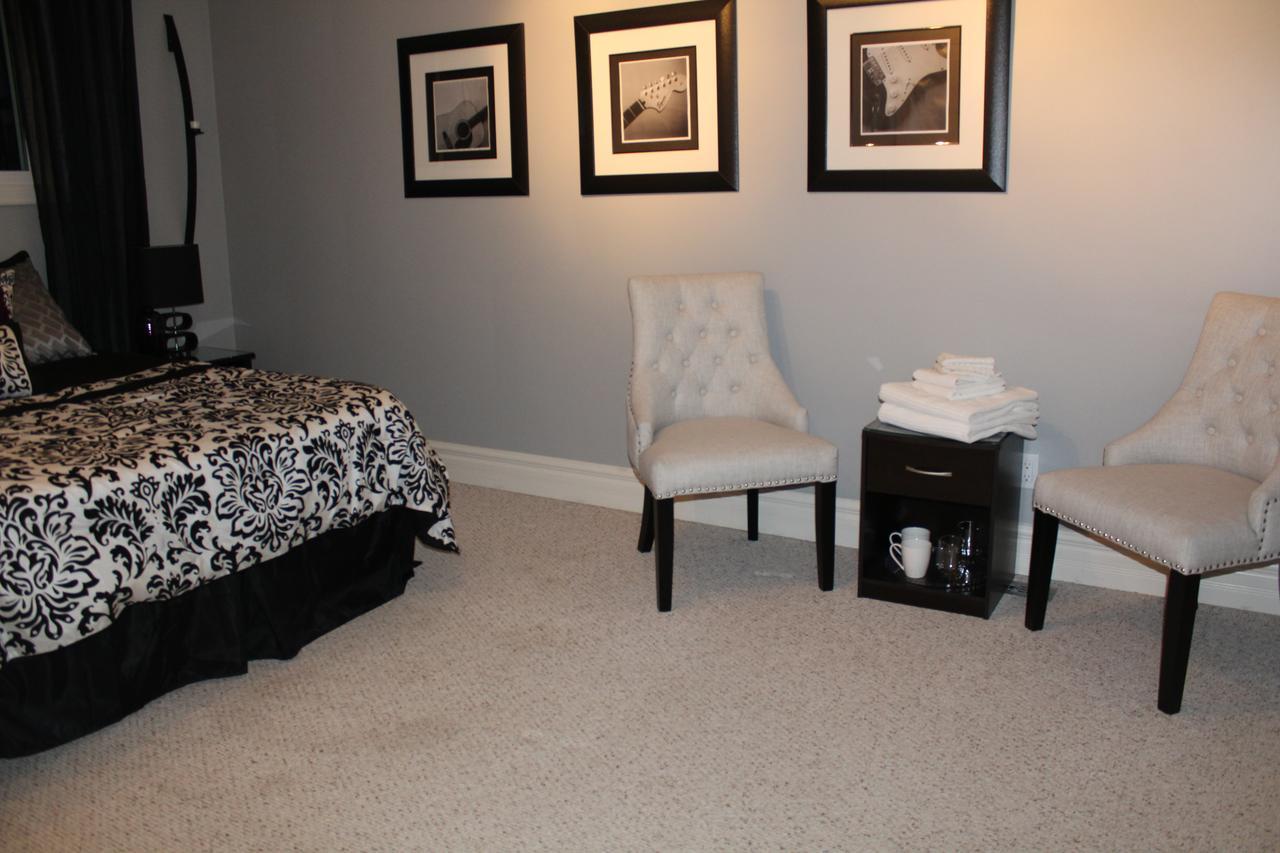Water'S Edge B & B Oro-Medonte Exterior foto